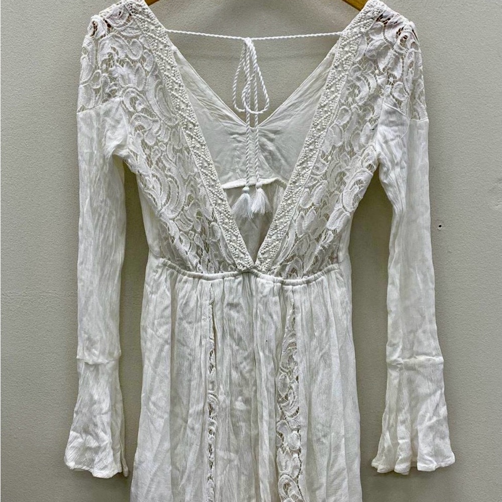 Abercrombie Fitch Beautiful dress size small
NWOT